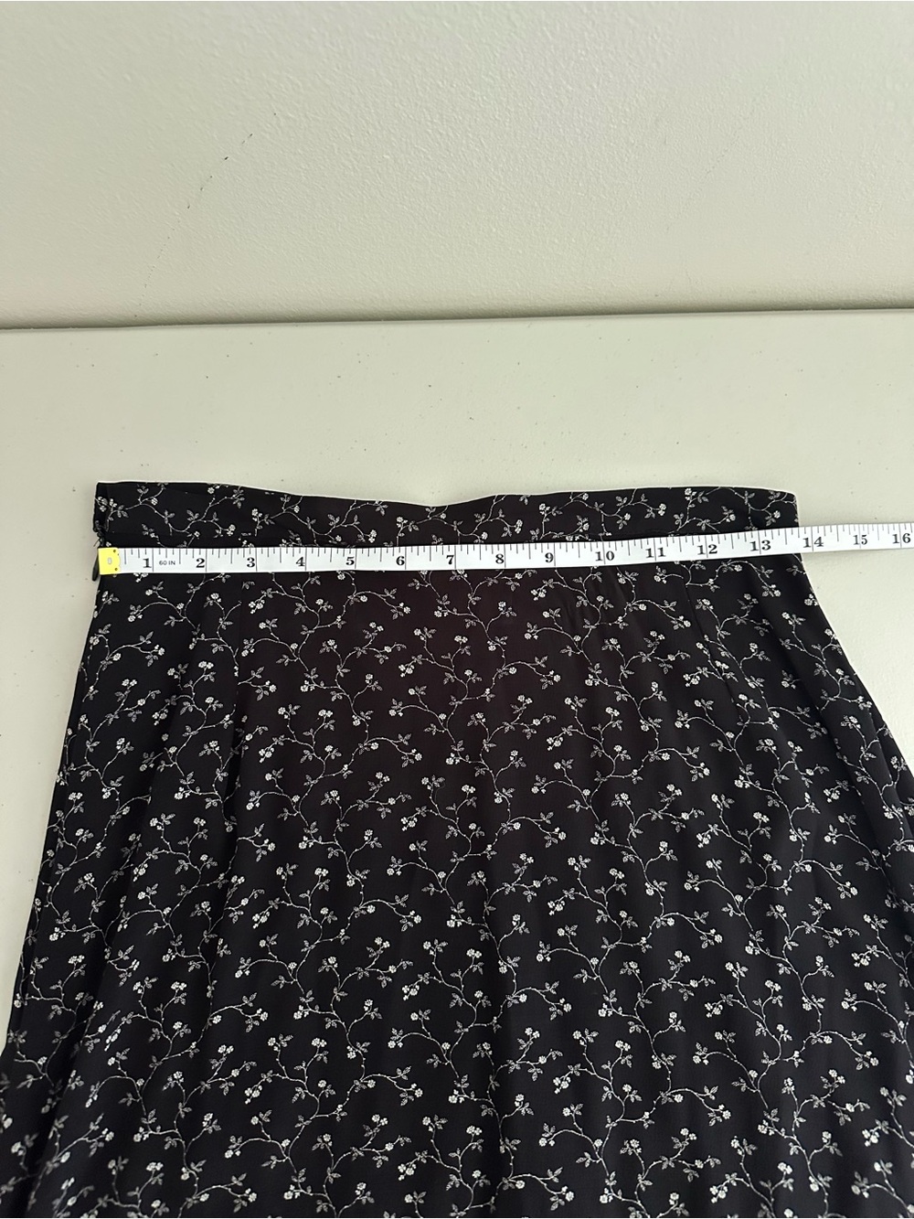 Laura Ashley Black Floral Maxi Skirt Size 8 Boho Fairy Grunge Whimsigoth Indie - Picture 5 of 7